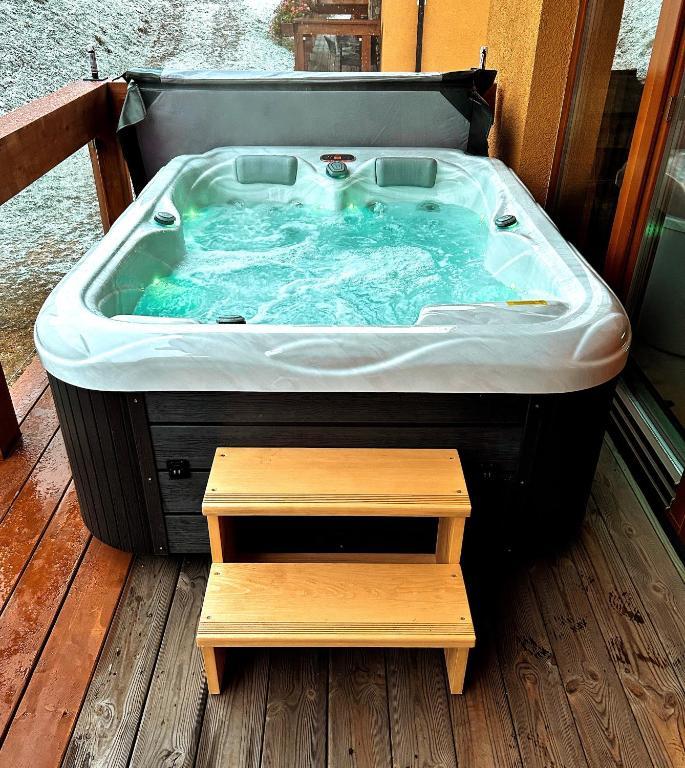 Chalet Jasna Wellness Apartment Maxim Jacuzzi & Sauna เดมานอฟสกา โดลินา ภายนอก รูปภาพ