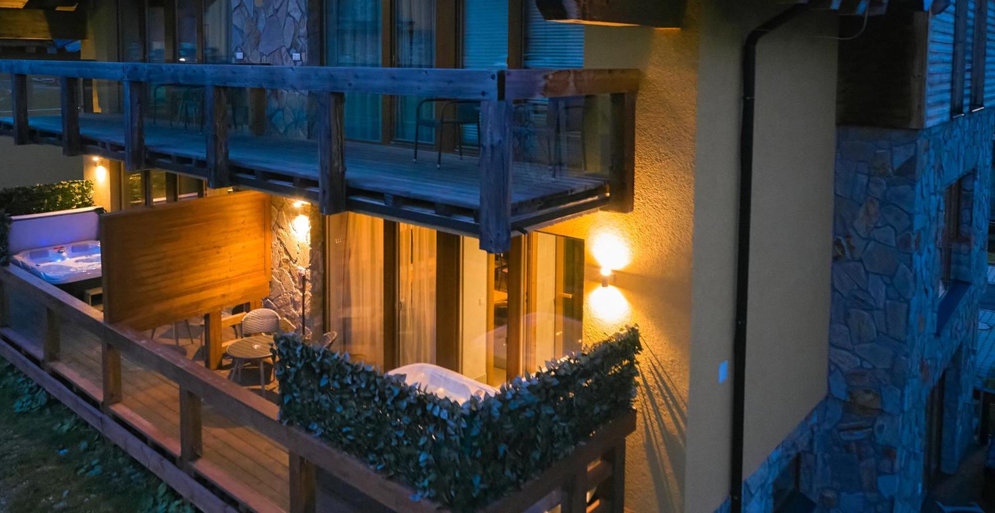 Chalet Jasna Wellness Apartment Maxim Jacuzzi & Sauna เดมานอฟสกา โดลินา ภายนอก รูปภาพ